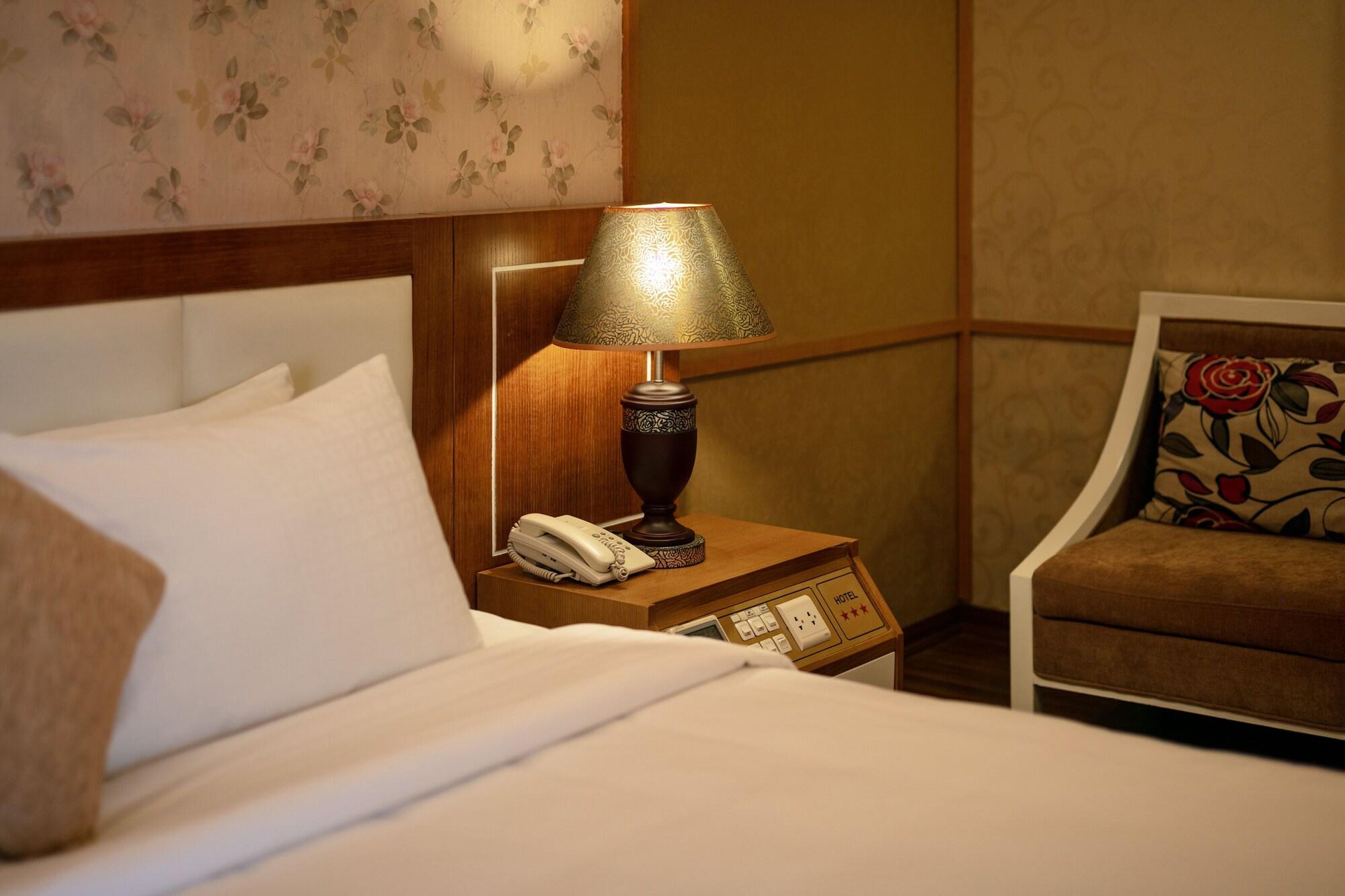 Nesta Boutique Hotel Ha Noi Hanoï Extérieur photo